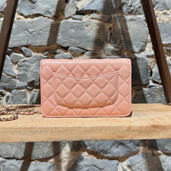 Chanel 2021 Pink Lambskin Quilted CC Classic Wallet On Chain - Picture 5 of 16
